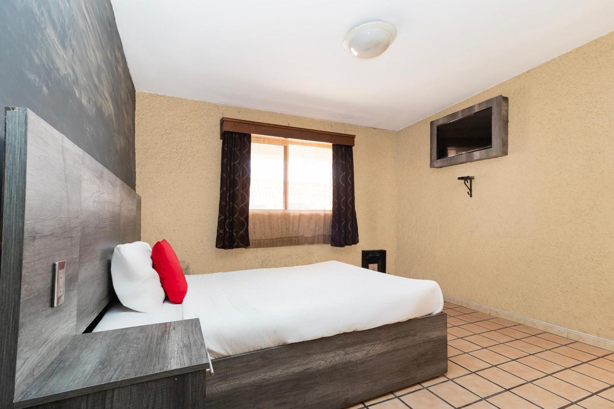 Oyo Hotel Real Del Sur, Estadio تشيهواهوا المظهر الخارجي الصورة