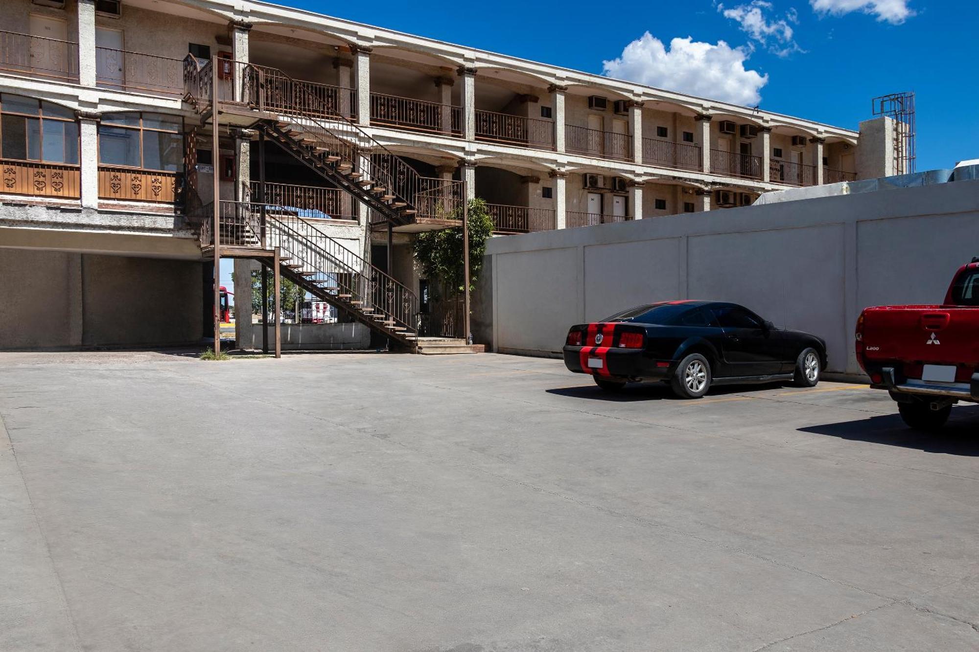Oyo Hotel Real Del Sur, Estadio تشيهواهوا المظهر الخارجي الصورة